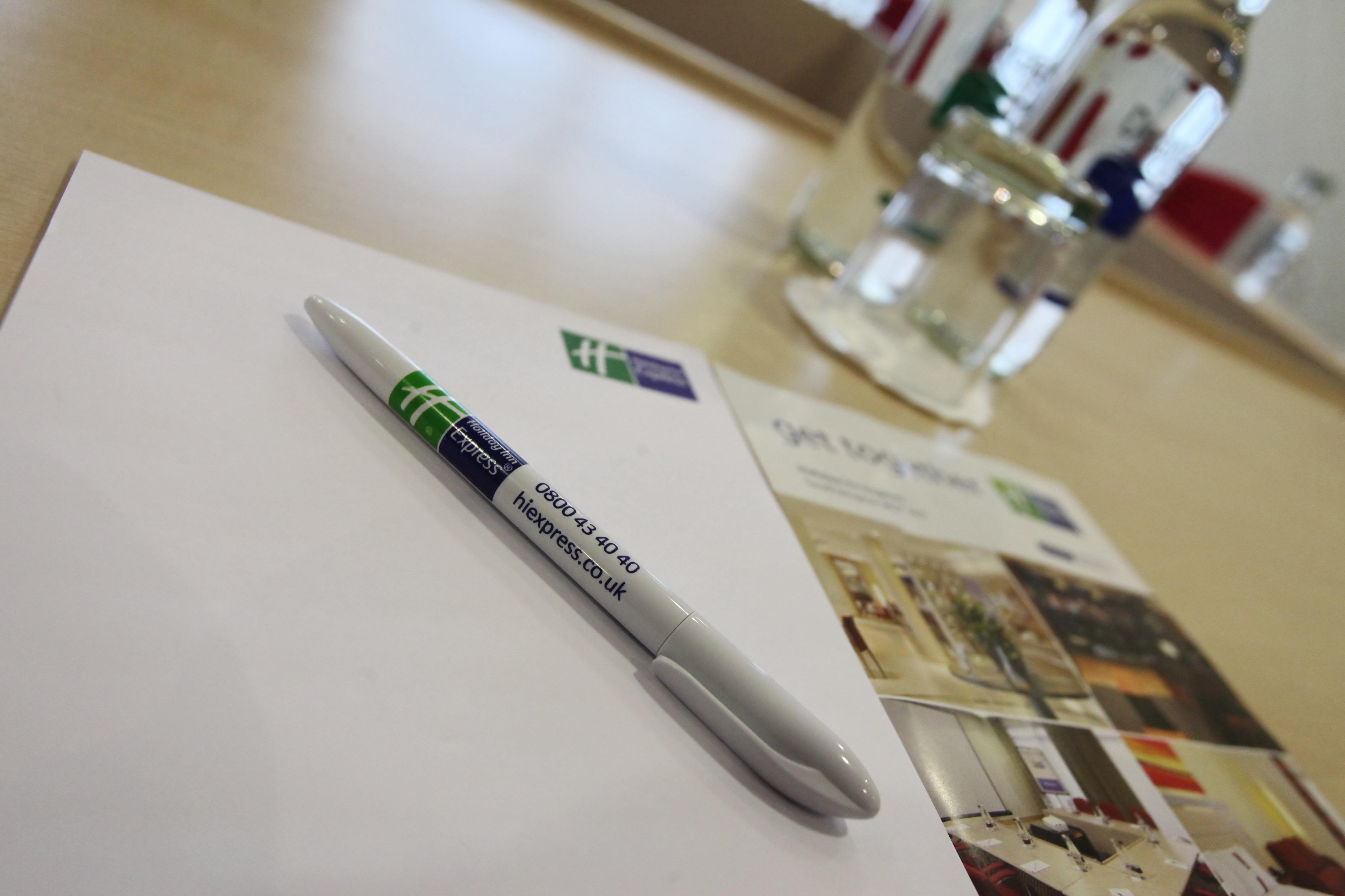 Holiday Inn Express Birmingham Redditch By Ihg Zewnętrze zdjęcie
