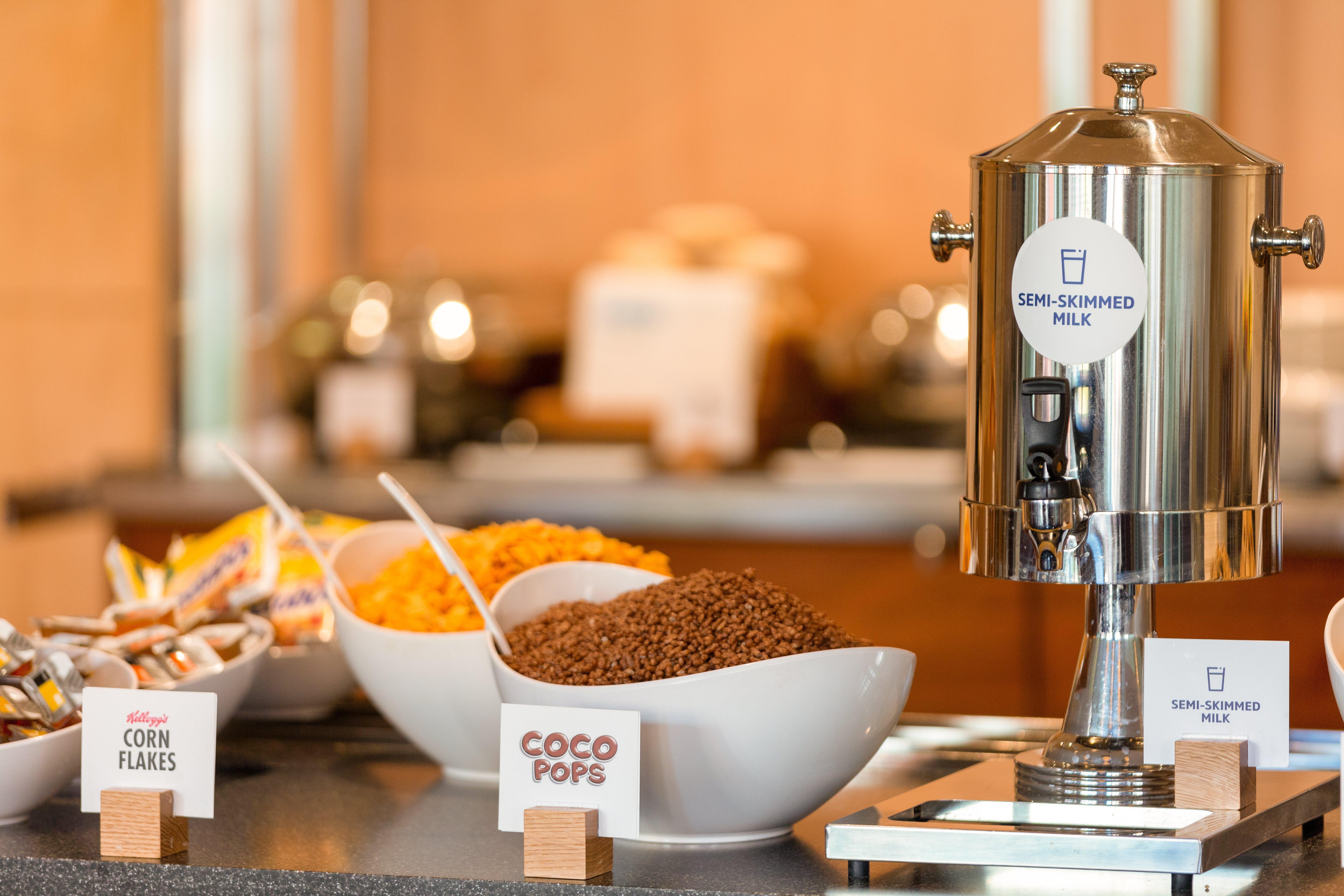 Holiday Inn Express Birmingham Redditch By Ihg Zewnętrze zdjęcie