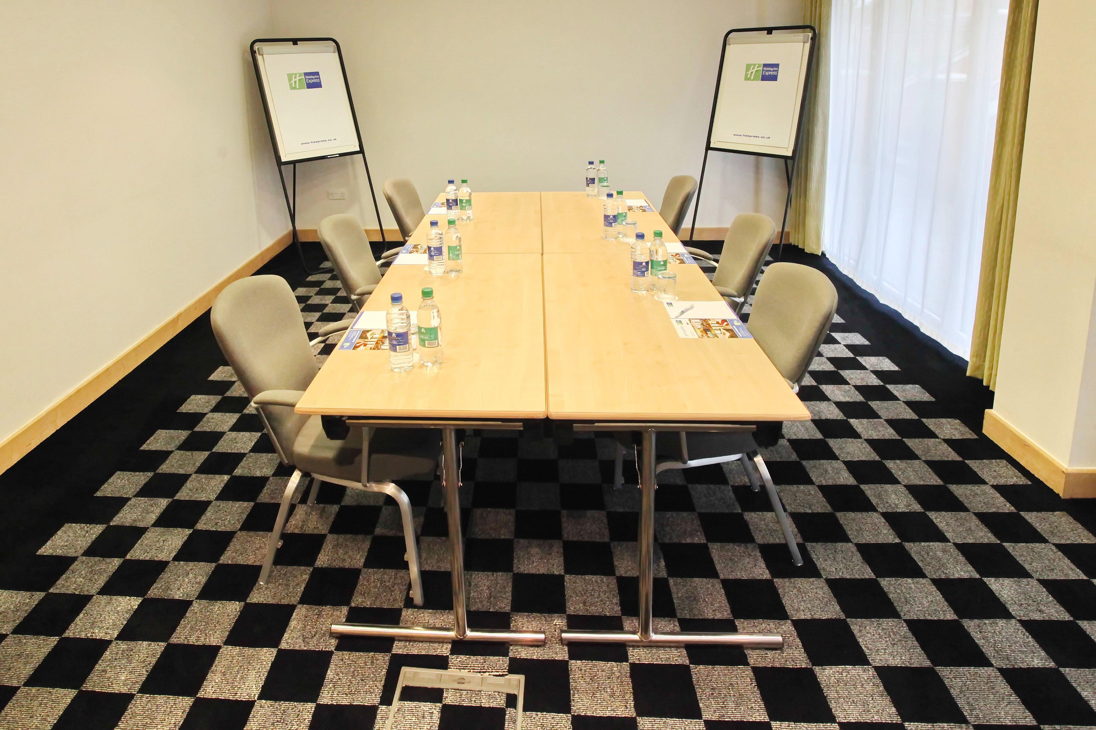 Holiday Inn Express Birmingham Redditch By Ihg Zewnętrze zdjęcie