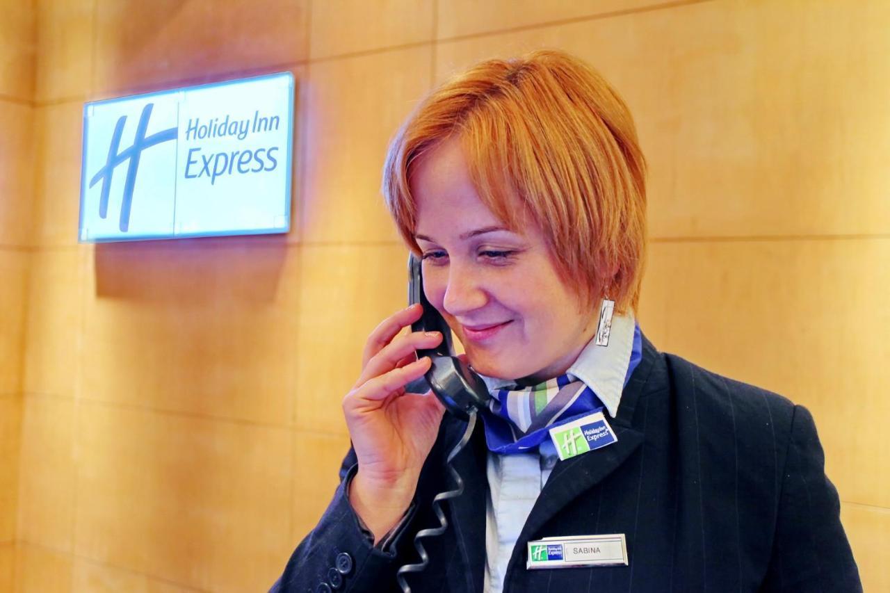 Holiday Inn Express Birmingham Redditch By Ihg Zewnętrze zdjęcie