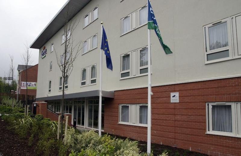 Holiday Inn Express Birmingham Redditch By Ihg Zewnętrze zdjęcie