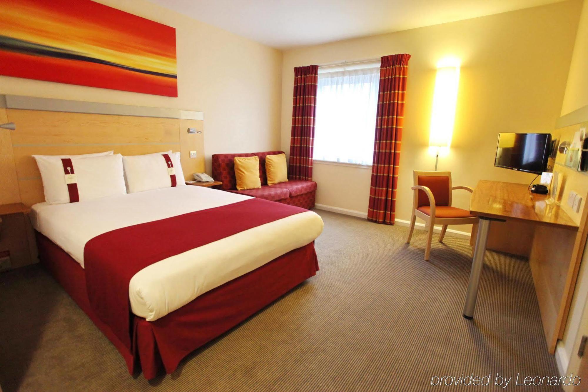 Holiday Inn Express Birmingham Redditch By Ihg Zewnętrze zdjęcie