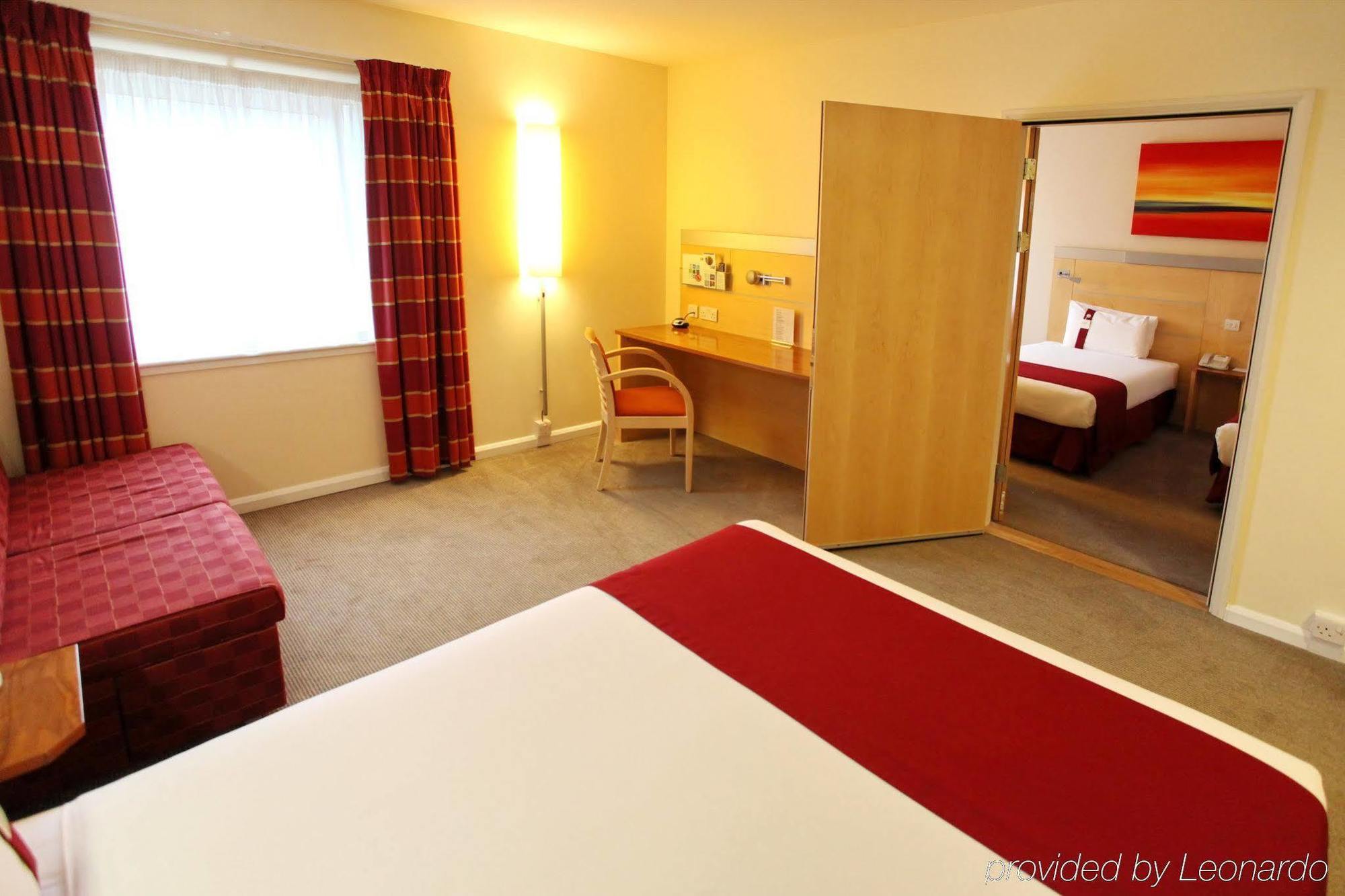 Holiday Inn Express Birmingham Redditch By Ihg Zewnętrze zdjęcie